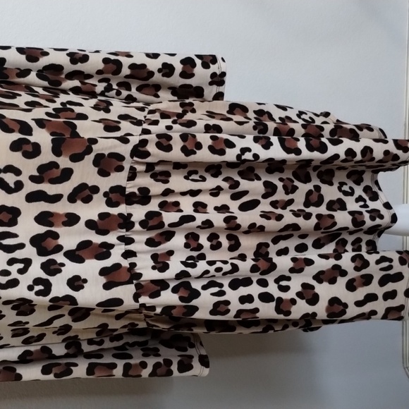 Glitzy Girls Women's 3X leopard print babydoll style elbow length blouse - Picture 3 of 10
